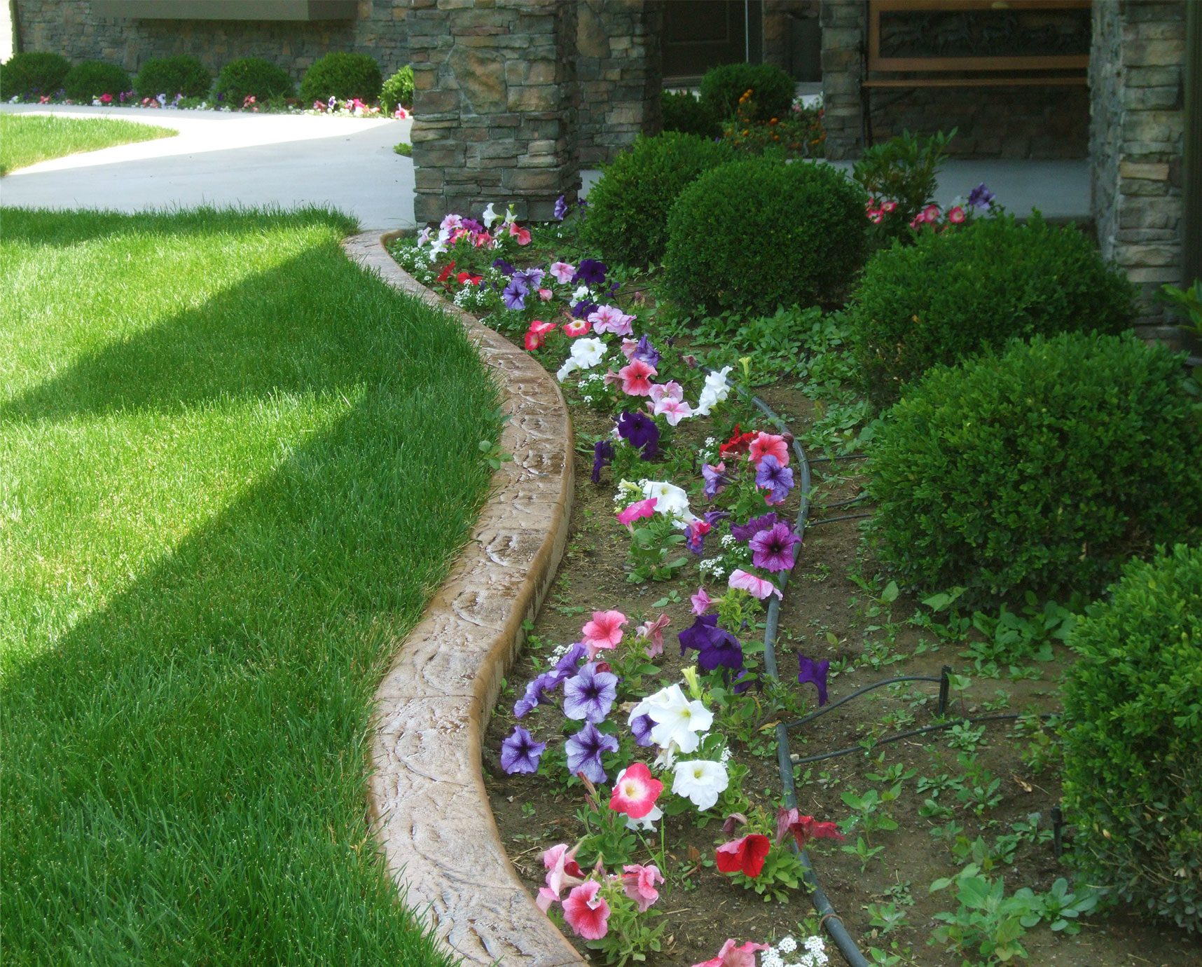 Accent Curb Appeal Kelowna Curbing and Edging